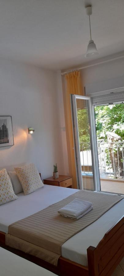 Akrogiali Apartments Paralia Skotinas Exterior foto